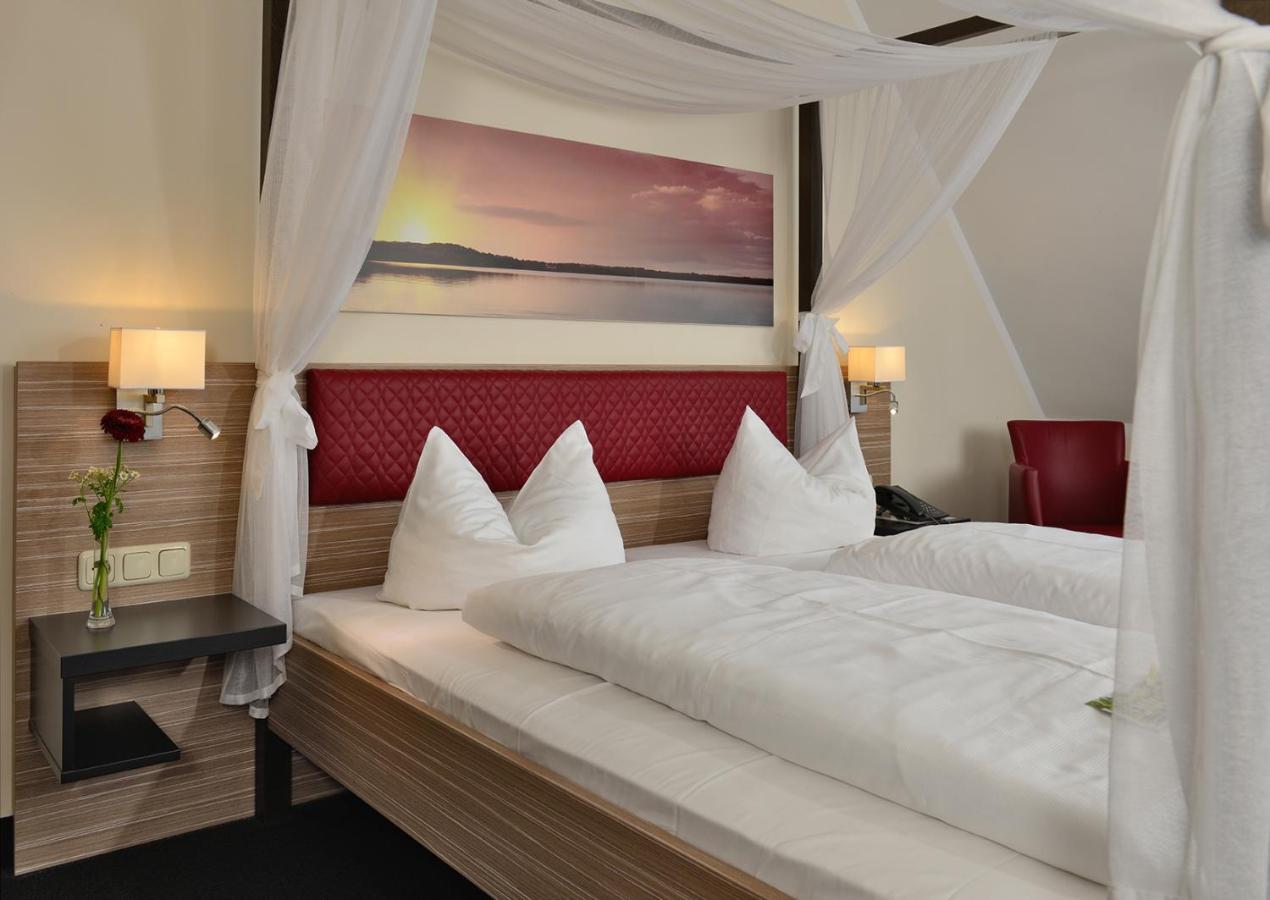 Hotel Sonnenhof Pleinfeld Bagian luar foto