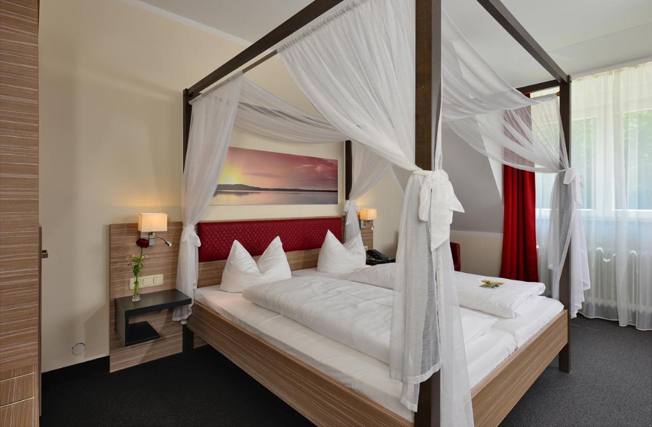 Hotel Sonnenhof Pleinfeld Bagian luar foto