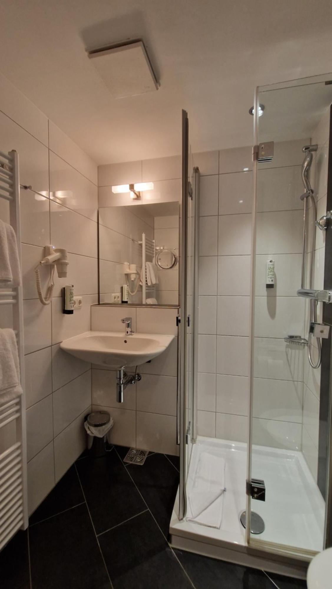 Hotel Sonnenhof Pleinfeld Bagian luar foto