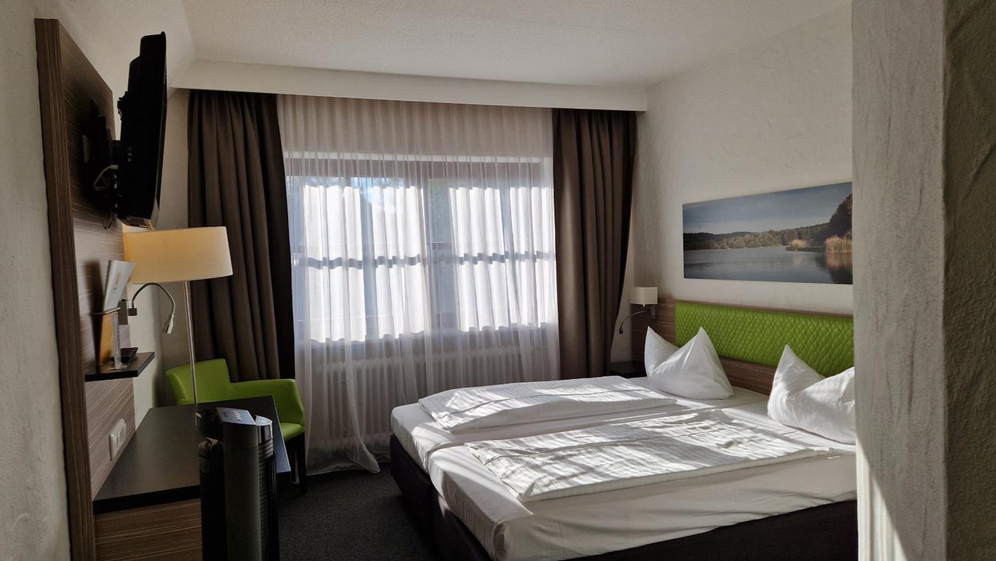 Hotel Sonnenhof Pleinfeld Bagian luar foto