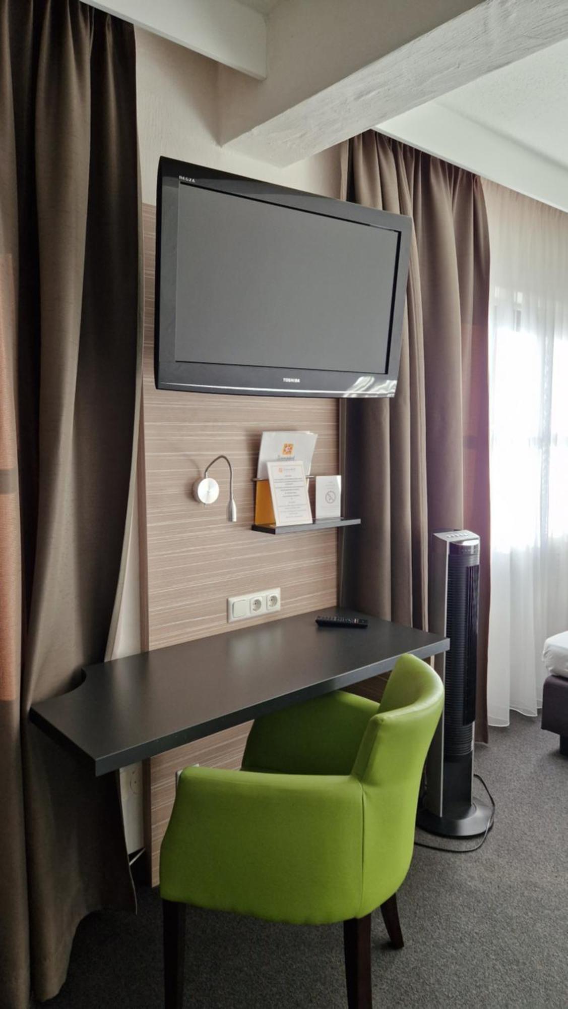 Hotel Sonnenhof Pleinfeld Bagian luar foto