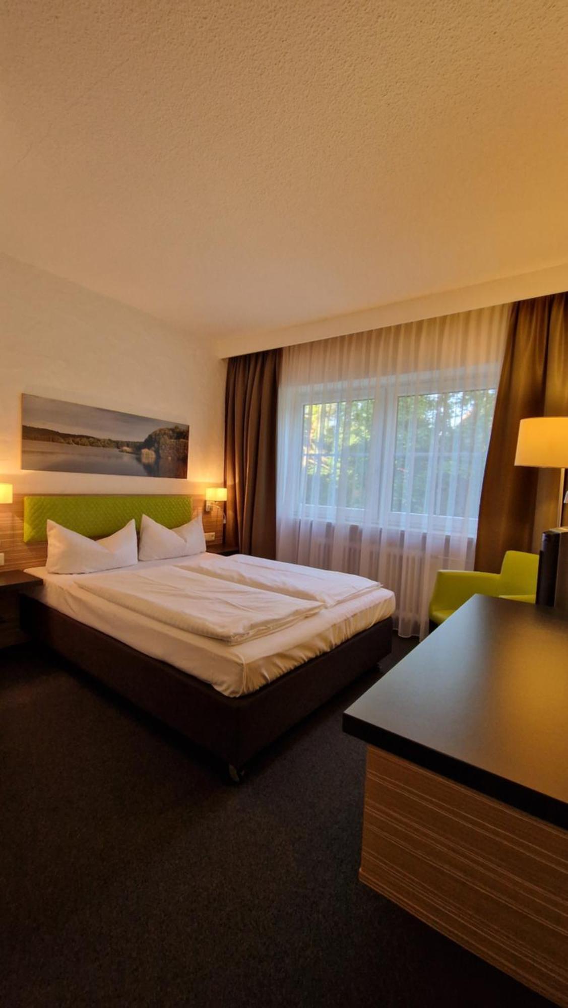 Hotel Sonnenhof Pleinfeld Bagian luar foto