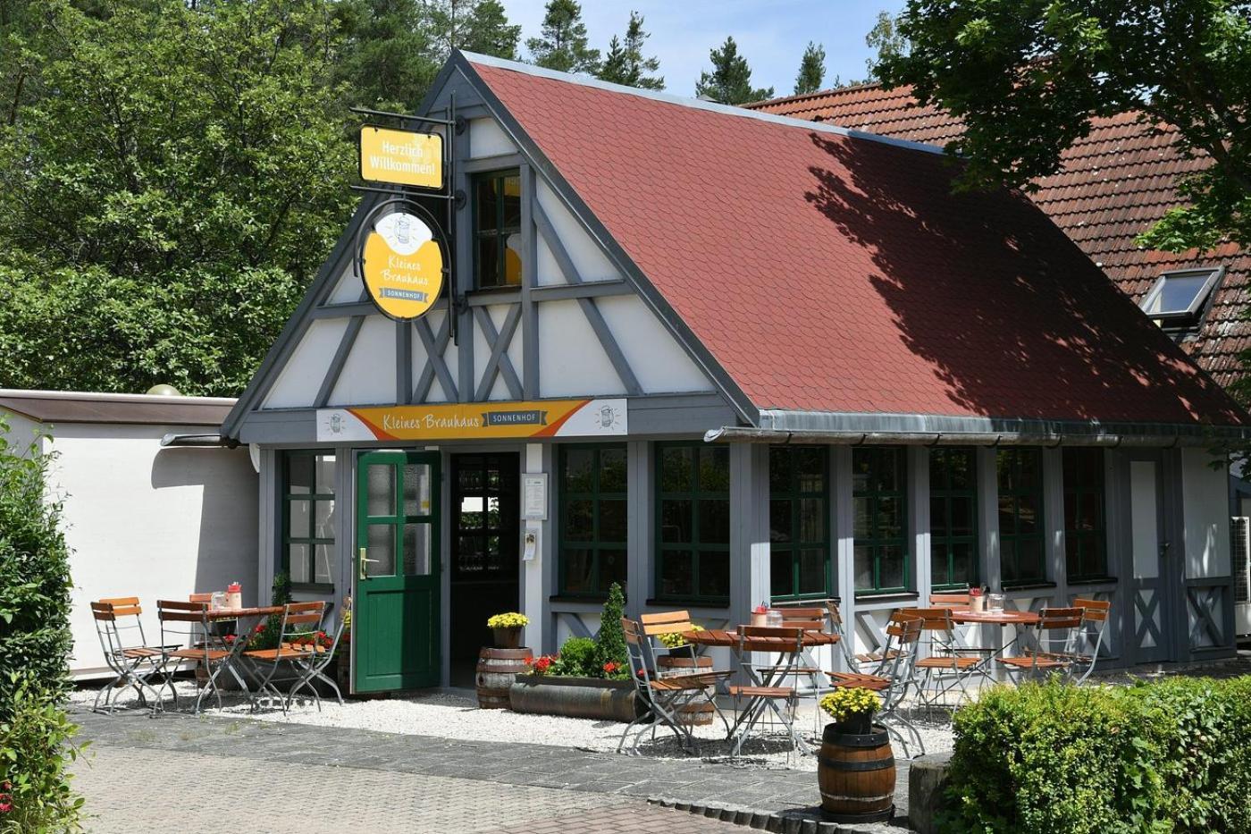 Hotel Sonnenhof Pleinfeld Bagian luar foto